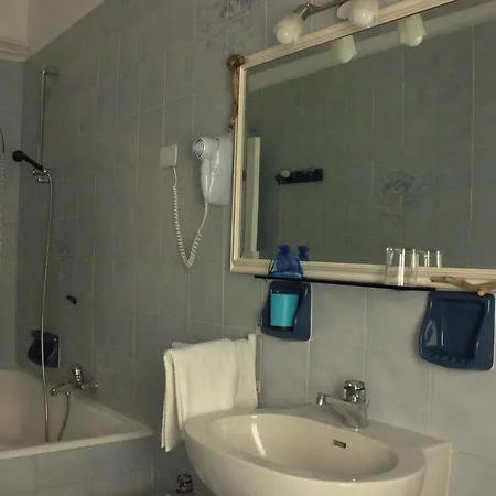 A 2 Passi Dal Mar Bed & Breakfast